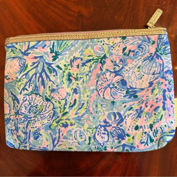 NWT Lilly Pulitzer Printed Pouch Surf Blue Soleil It On Me - Picture 5 of 8